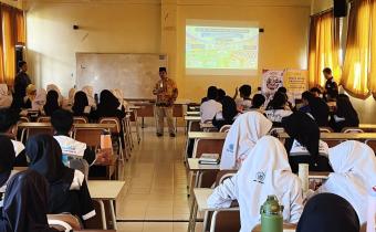 Bawaslu Goes to school