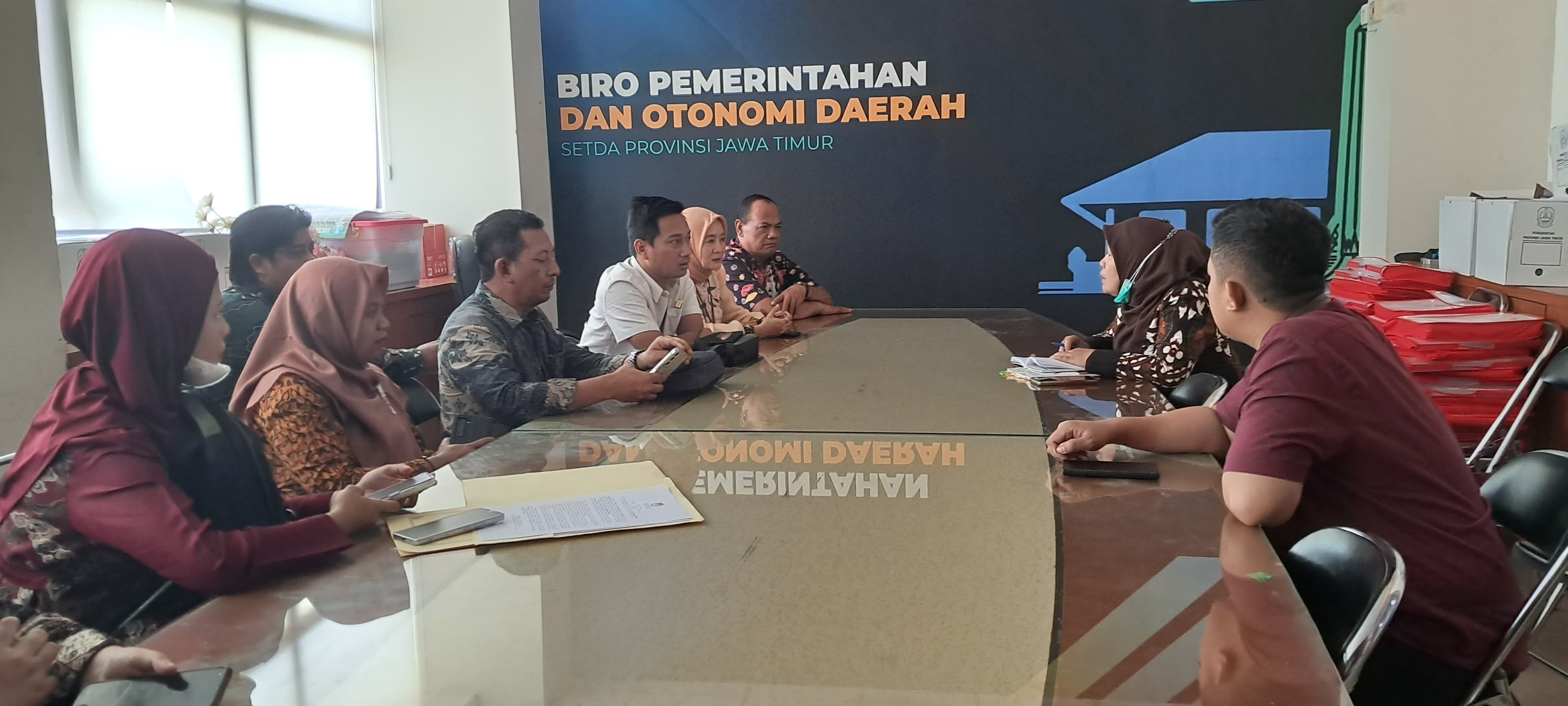 Rofa'atul hidayah sedang melakukan pengawasan terkait klarfikasi pengunduran diri Bacalon Wakil Bupati dari Anggota DPRD