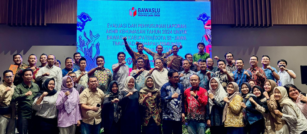 foto bersama divisi humas sejawa timur