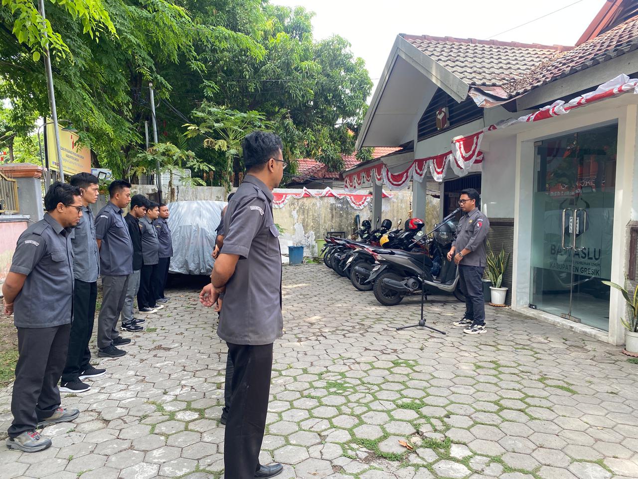 apel pagi Bawaslu Gresik