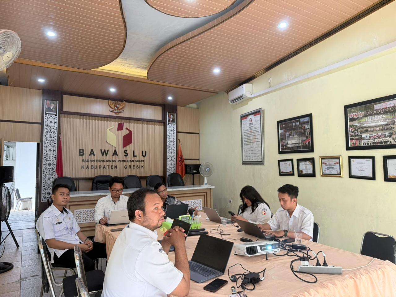 Rapat Divisi
