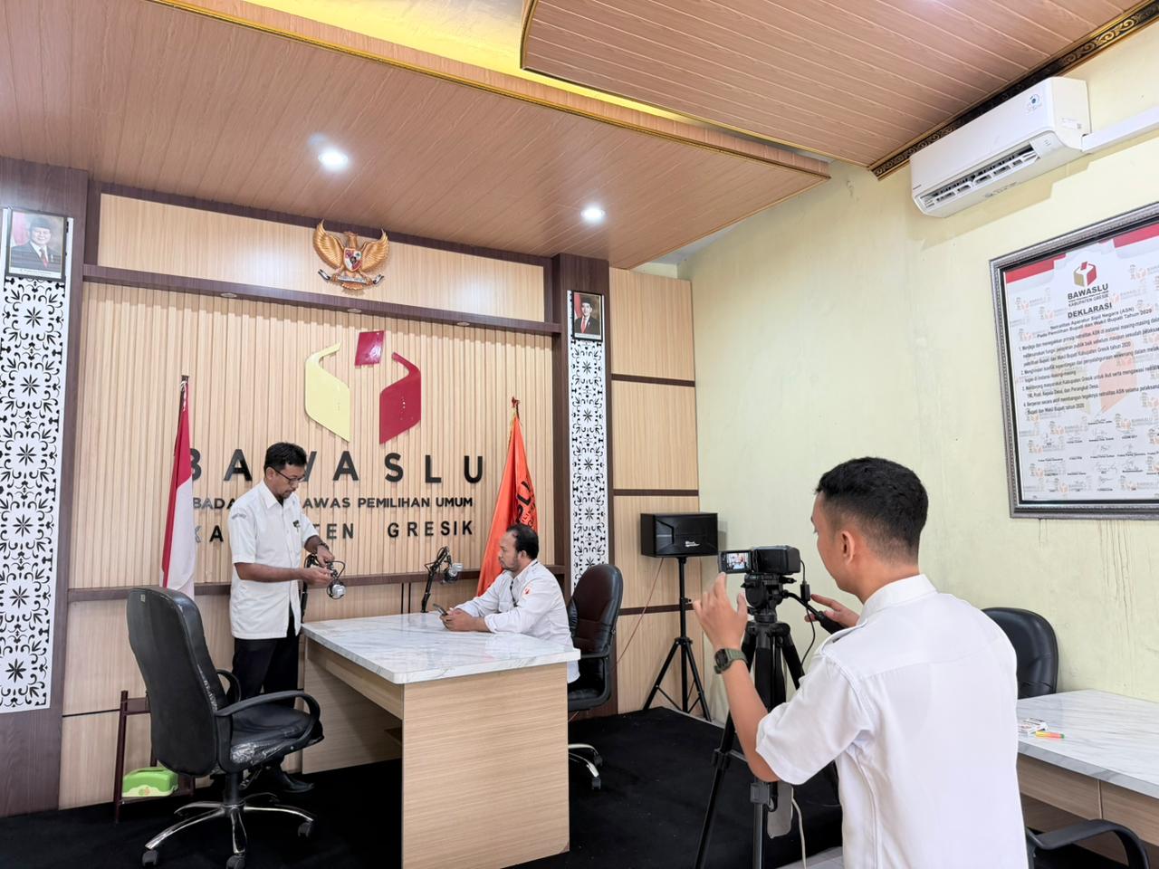 Staf Sekretariat Persiapan Ngabuburit Pengawasan