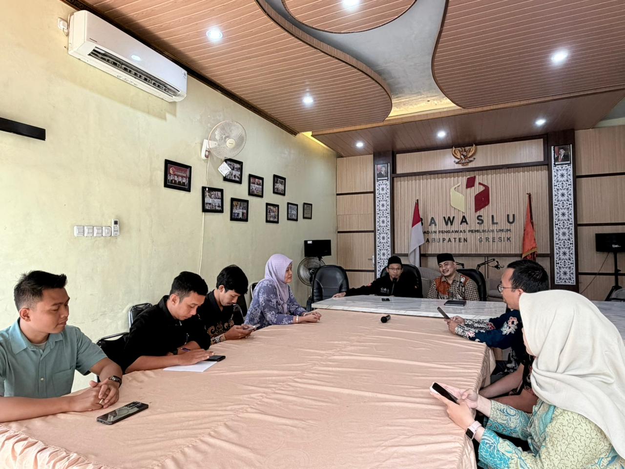 Audiensi KPU Gresik ke Bawaslu Gresik