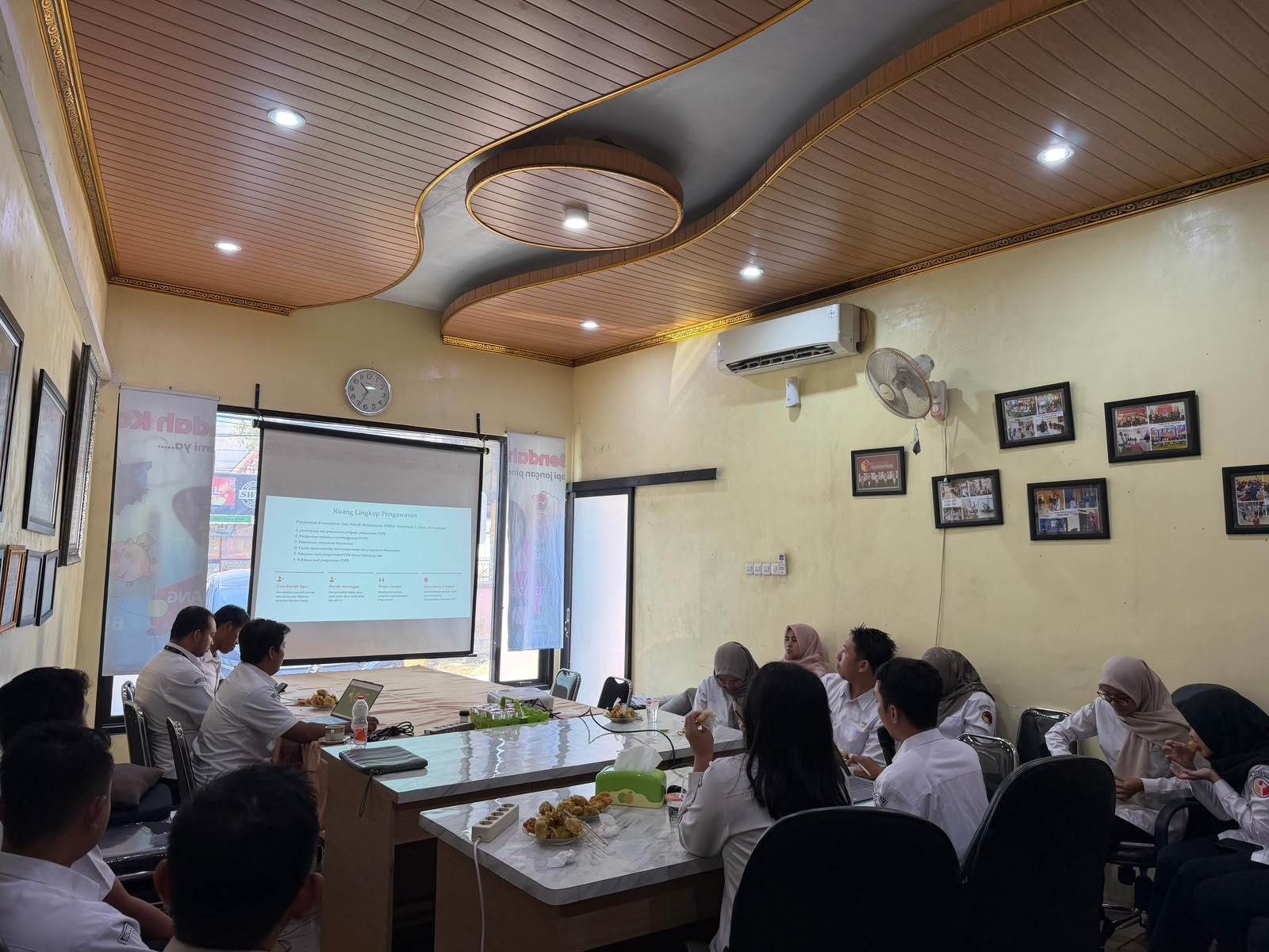 Diskusi Mingguan