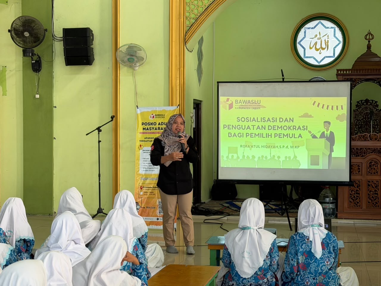 Bawaslu Goes to school