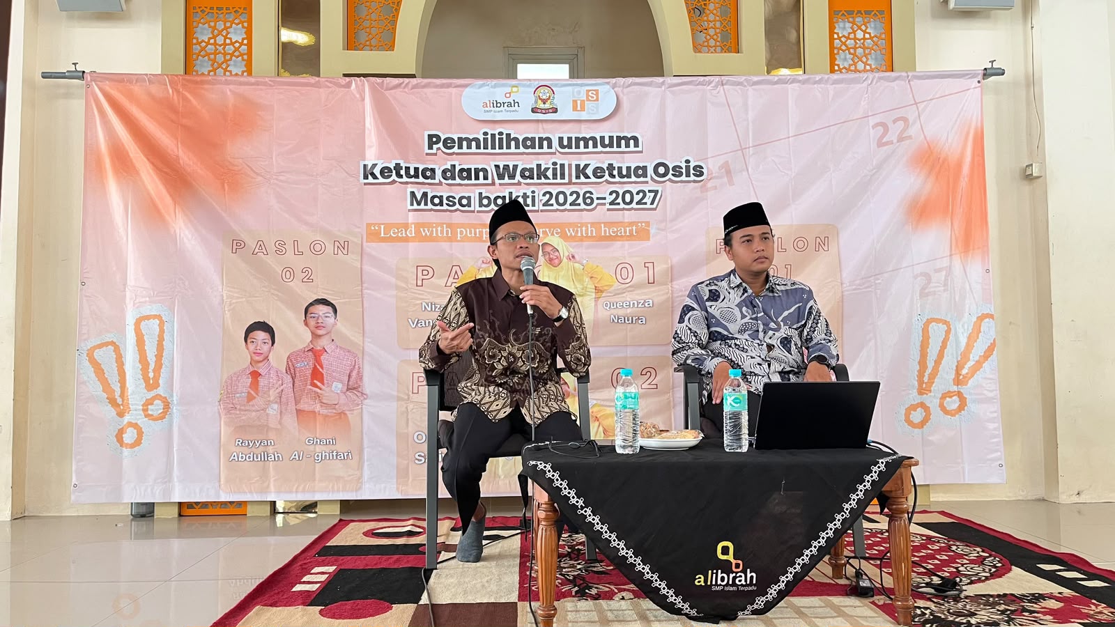 Habibur rohman mengisimateri bawaslu goes to school
