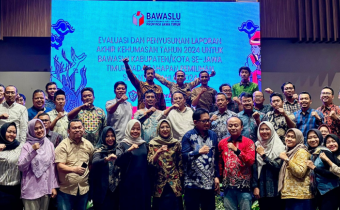 foto bersama divisi humas sejawa timur