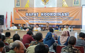 Bawaslu Gresik Hadiri Rapat Kelembagaan