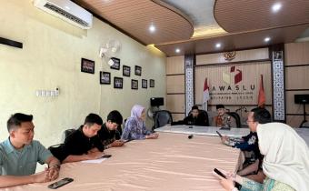 Audiensi KPU Gresik ke Bawaslu Gresik
