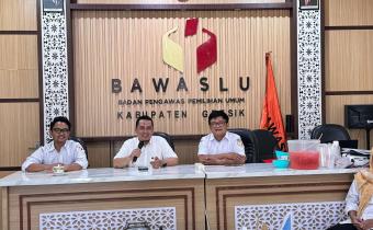 Diskusi Mingguan Bawaslu Gresik