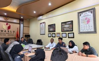 Rapat Internal subbagian Administrasi