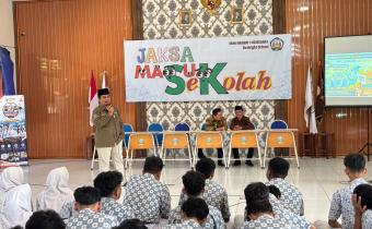 Bawaslu Goes to school