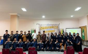 Bawaslu Gresik melakukan sosialisasi pengawasan partisipatif di Uq