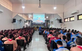 Bawaslu Gresik Goes to School